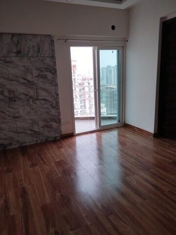 Room in 2 BHK Apartment at 3C Lotus Zing, Sector 168 – for Rent
