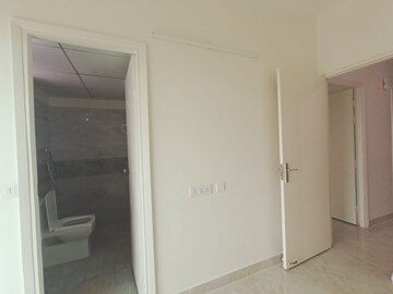 Room in 3 BHK Apartment at Gaurs Siddhartham, Siddharth Vihar – for Sale