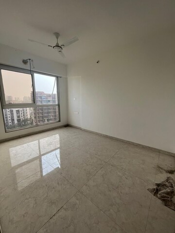 Room in 3.5 BHK Apartment at Chembur – for Rent