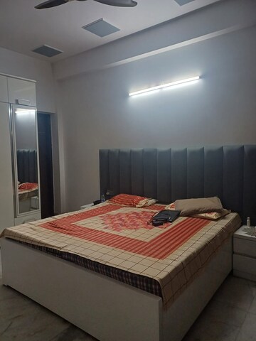 Bedroom in 3 BHK Builder Floor at Tulip Mall, Sector 46 – for Rent