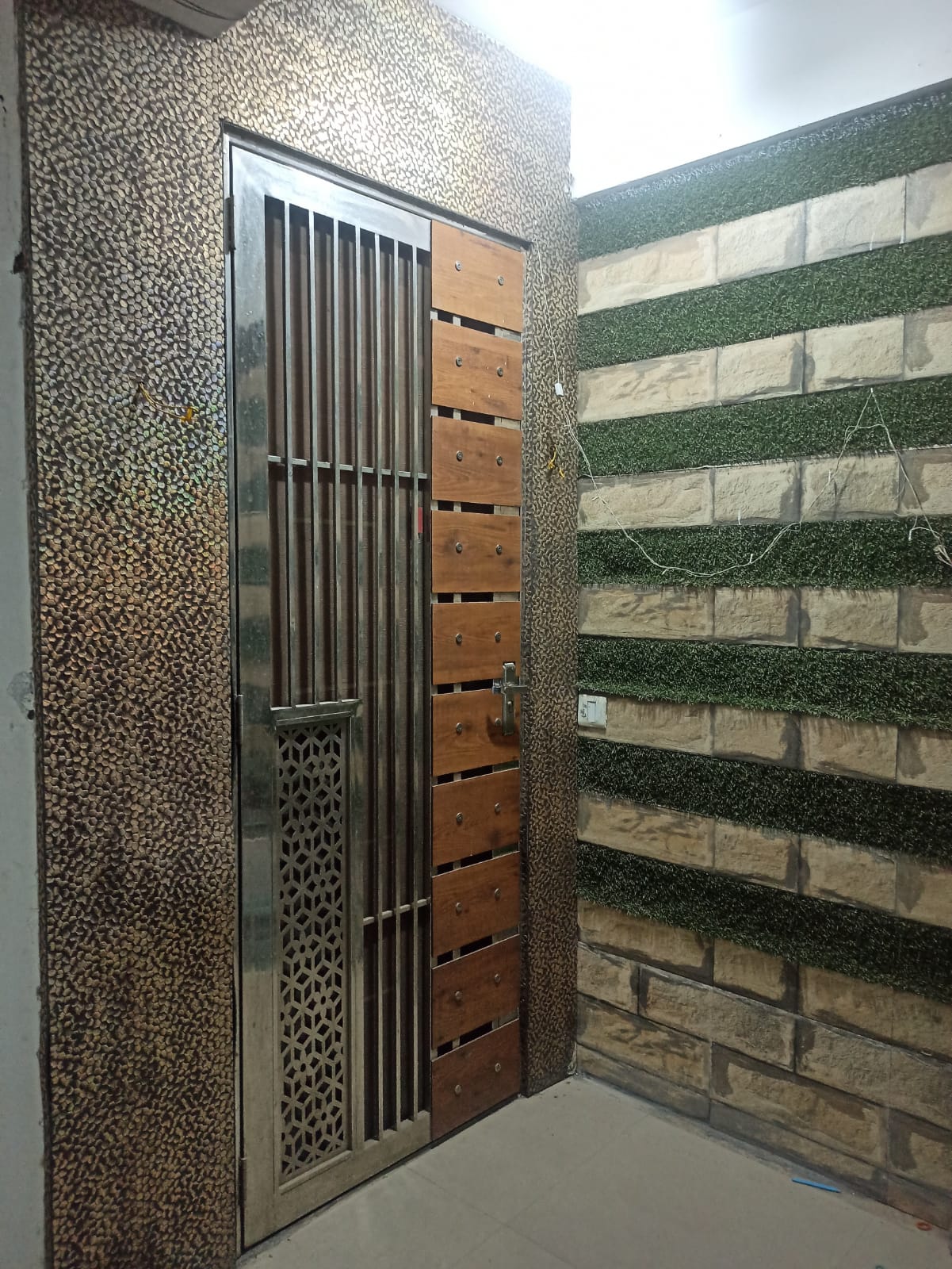 3.5 BHK + Servant Room Apartment For Rent in Urbtech Xaviers