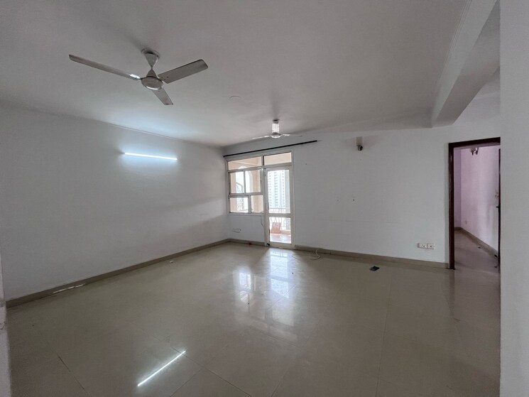 Room, hamlin-apartment 3 Bedroom 2100 Sq.Ft. Apartment In Golf Course Road Gurgaon 8584110