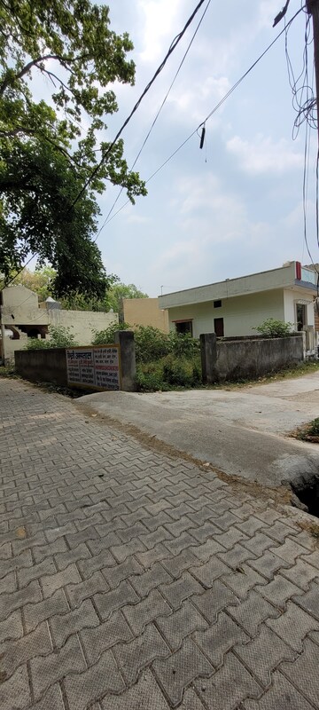  Plot For Sale in Chandrabani