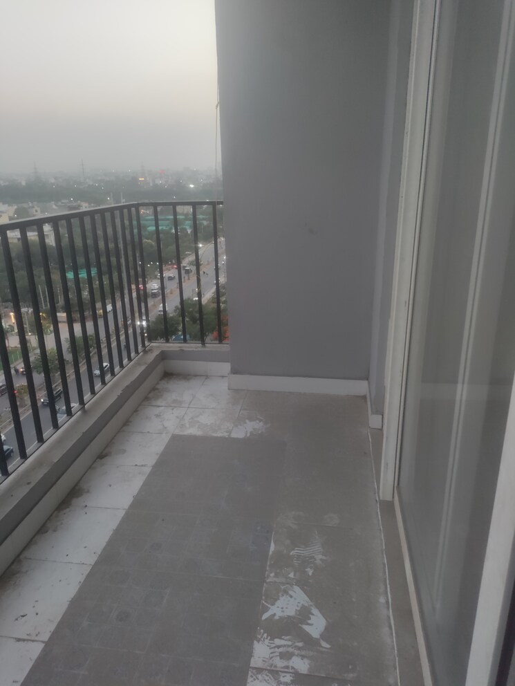 Balcony, omaxe-spa-village 3 Bedroom 1211 Sq.Ft. Apartment In Sector 78 Faridabad 8584225