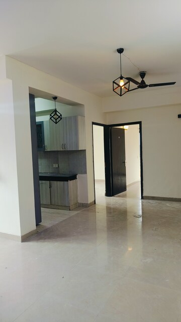 Room in 2.5 BHK Apartment at RPS Savana, Sector 88 – for Rent