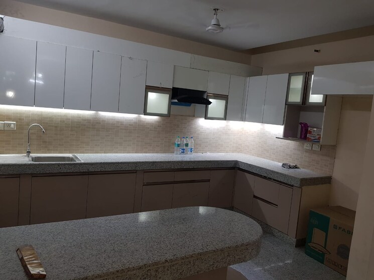 Kitchen, raheja-vedaanta 3.5 Bedroom 2660 Sq.Ft. Apartment In Sector 108 Gurgaon 8584248