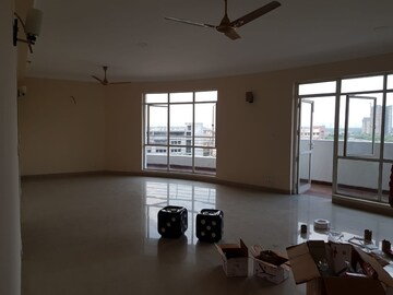 Room in 3.5 BHK Apartment at Raheja Vedaanta, Sector 108 – for Rent