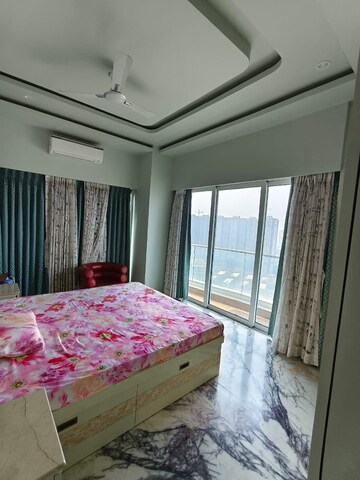 Bedroom in 3 BHK Apartment at Lodha Bellissimo, Mahalaxmi – for Rent