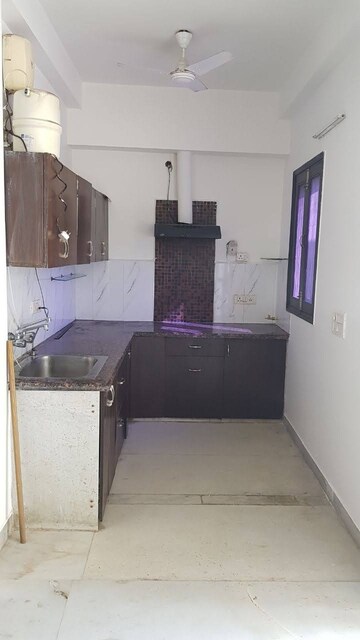 Kitchen in 2.5 BHK Apartment at Unitech Habitat, Pi Greater Noida – for Rent