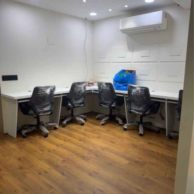  Parking, shilp-epitome Commercial Office Space 1300 Sq.Ft. In Vikram Nagar Ahmedabad 8584283