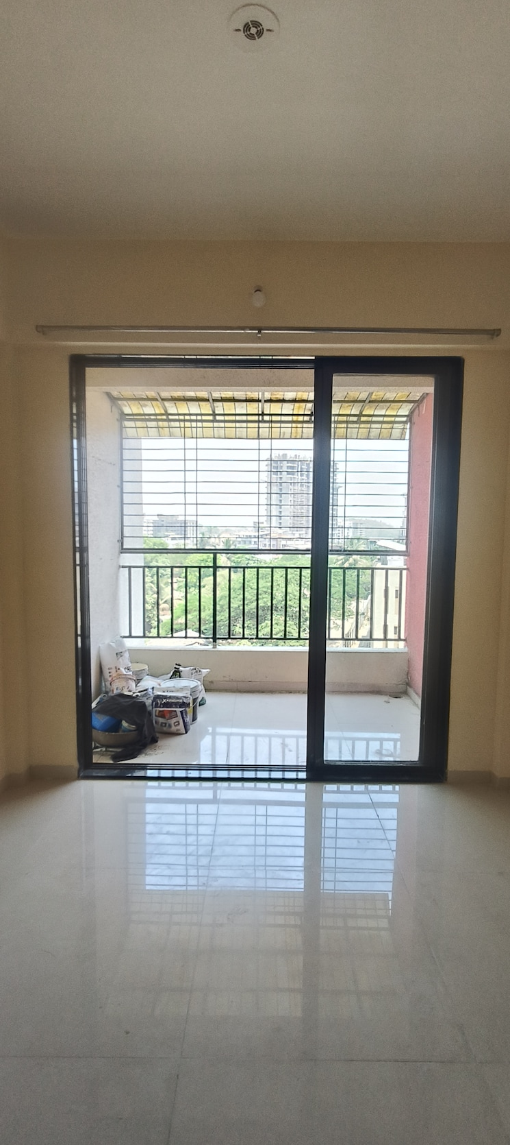 Room, krishna-complex-kalyan 1 Bedroom 675 Sq.Ft. Apartment In Kalyan West Thane 8584332