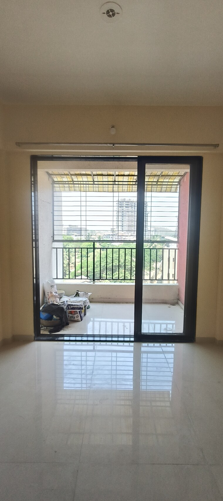 Room, krishna-complex-kalyan 1 Bedroom 675 Sq.Ft. Apartment In Kalyan West Thane 8584332