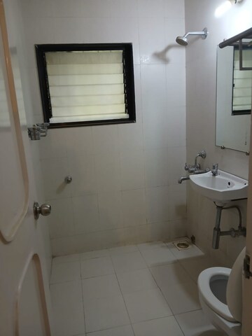 1 BHK Apartment For Rent in Madhuban Silver Leaf, Boat Club Road