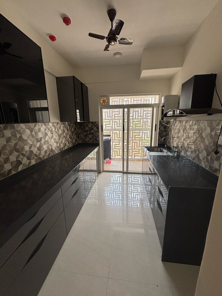 Kitchen, lodha-bella-vita 3 Bedroom 1005 Sq.Ft. Apartment In Mohammadwadi Pune 8584367