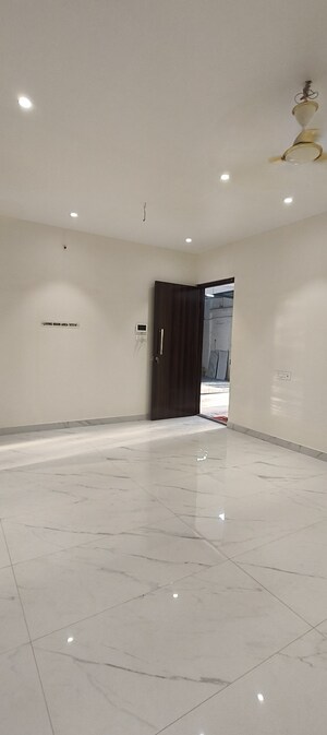 Room in 2 BHK Apartment at Kalyan West – for Sale