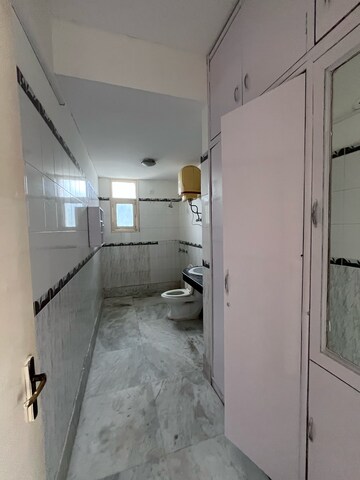 Bathroom in 4 BHK Apartment at Tarika CGHS, Sector 43 – for Rent