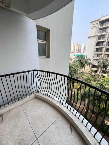 Balcony in 4 BHK Apartment at Tarika CGHS, Sector 43 – for Rent
