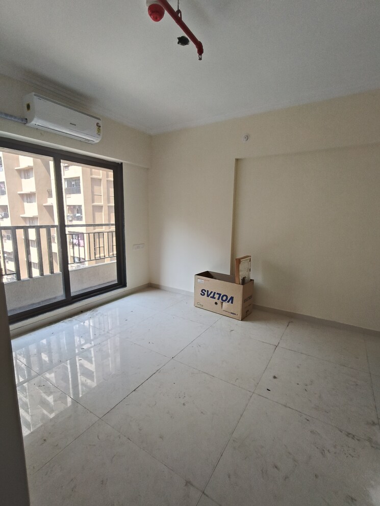 Room, raunak-city 1 Bedroom 660 Sq.Ft. Apartment In Kalyan West Thane 8584444