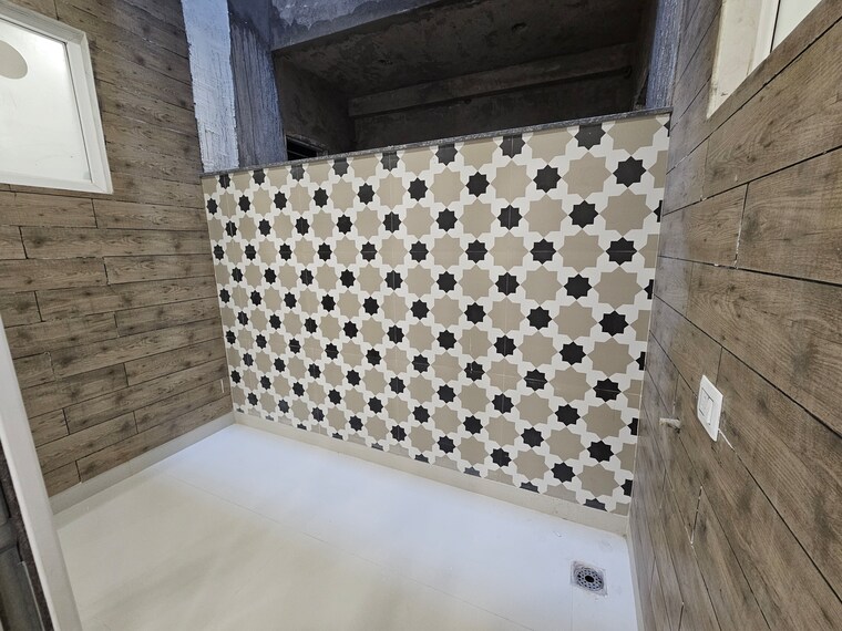 Bathroom, pir machalla 3 Bedroom 128 Sq.Yd. Apartment In Pir Machalla Zirakpur 8584442