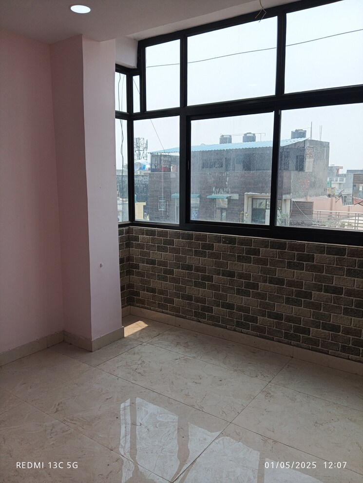 Room, shalimar garden 2 Bedroom 900 Sq.Ft. Builder Floor In Shalimar Garden Ghaziabad 8584460