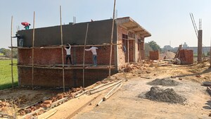  Plot For Sale in Kalindi Kunj