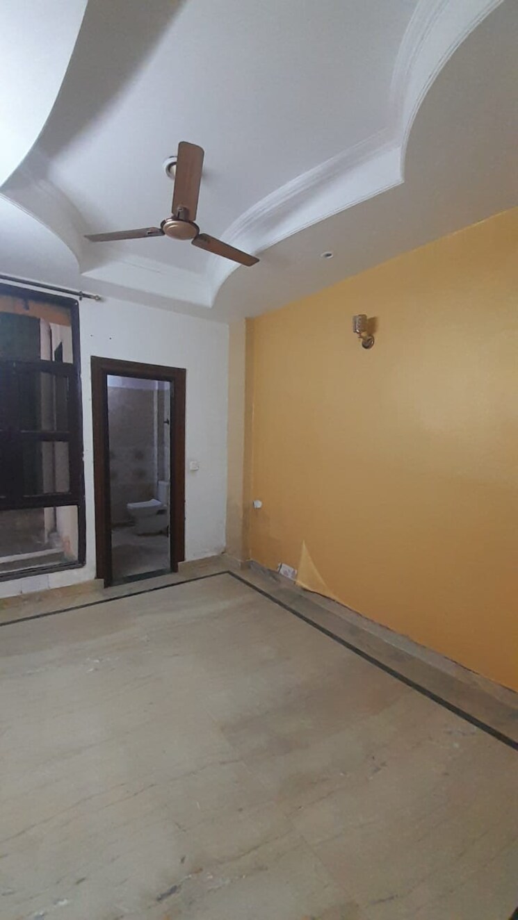 Room, jai-mata-residency 3 Bedroom 112 Sq.Mt. Builder Floor In Niti Khand Ghaziabad 8584524