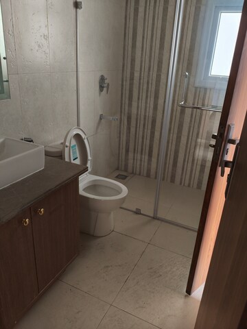 Bathroom in 3 BHK Apartment at Central Park Flower Valley Aqua Front Towers, Sohna Sector 33 – for Rent