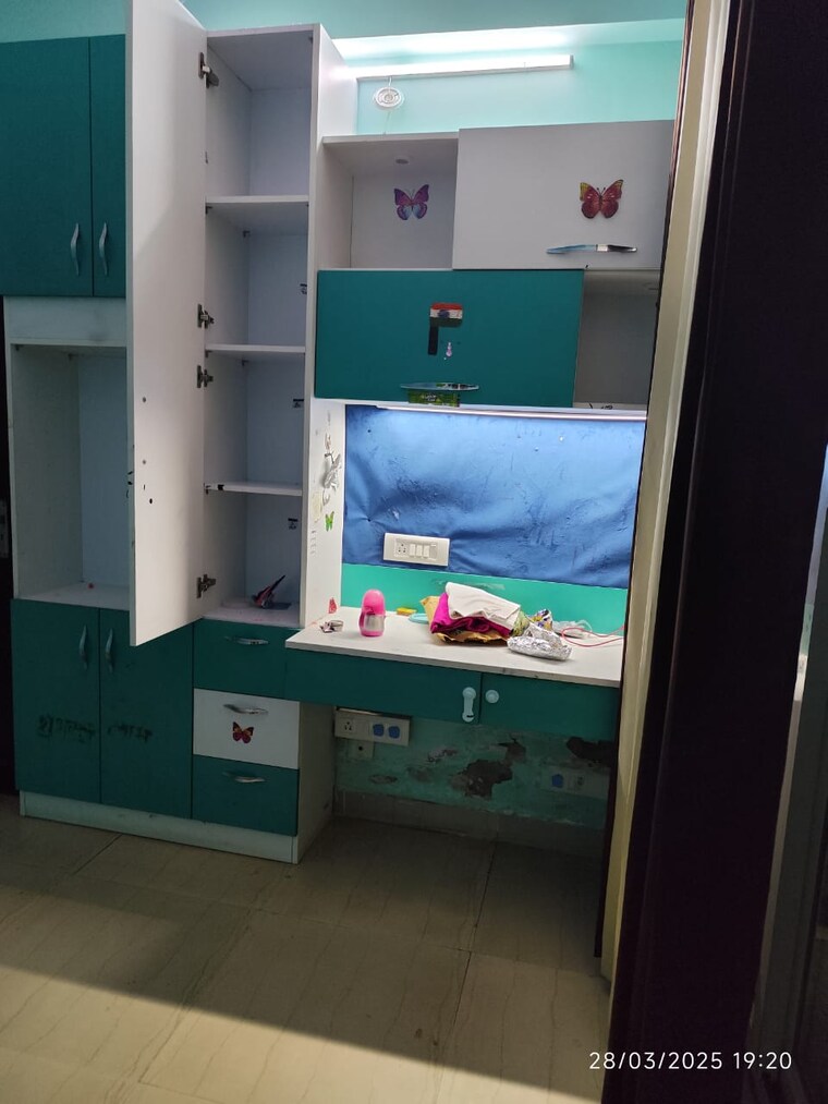 Room, supertech-livingston 3 Bedroom 1320 Sq.Ft. Apartment In Sain Vihar Ghaziabad 8584590