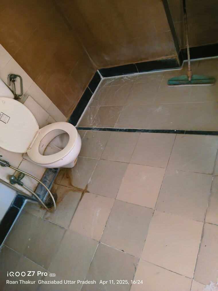 Bathroom, ansal-api-aquapolis 5 Bedroom 2810 Sq.Ft. Apartment In Dundahera Ghaziabad 8584615