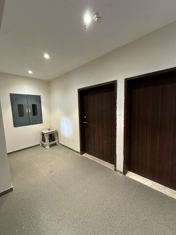 Room in 4 BHK Apartment at Eisha Synergy, Salisbury Park – for Sale