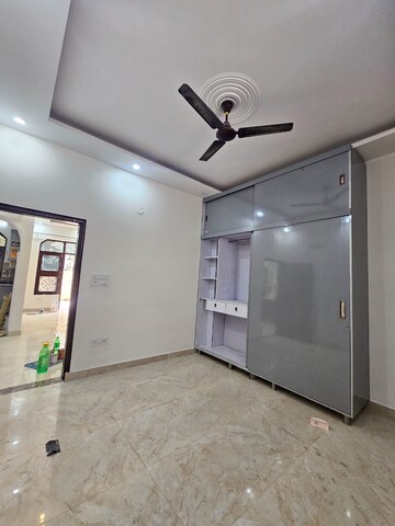 Room in 2 BHK Independent House at Ansal Plaza Sector-23, Sector 23 – for Rent