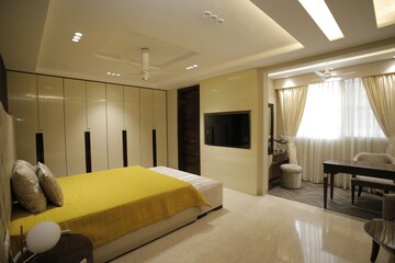 Bedroom in 4 BHK Builder Floor at Kirti Nagar – for Sale