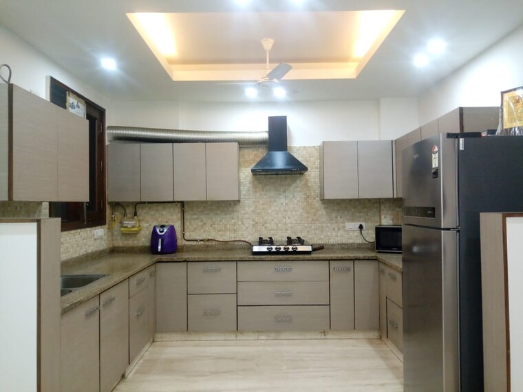 Kitchen, kirti nagar 4 Bedroom 250 Sq.Yd. Builder Floor In Kirti Nagar Delhi 8584621