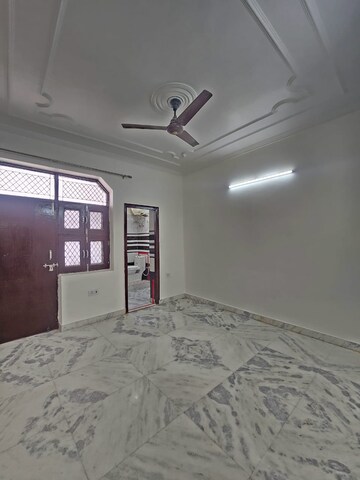 Room in 2 BHK Independent House at Ansal Plaza Sector-23, Sector 23 – for Rent