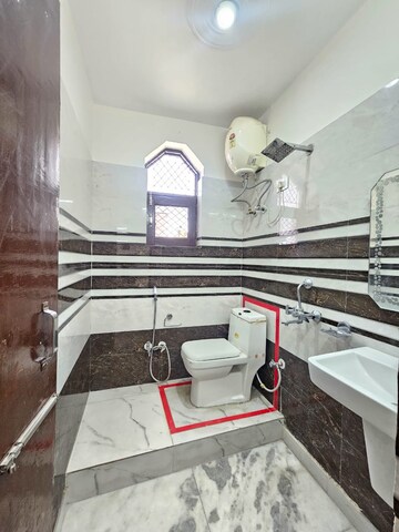 Bathroom in 2 BHK Independent House at Ansal Plaza Sector-23, Sector 23 – for Rent