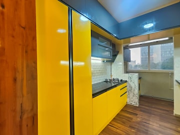 Room in 3 BHK Apartment at Bhartiya Nikoo Homes, Thanisandra Main Road – for Rent