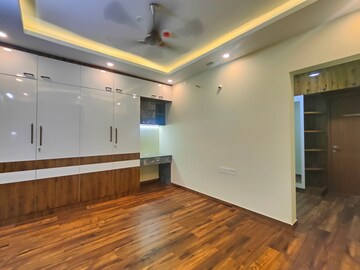 Room in 3 BHK Apartment at Bhartiya Nikoo Homes, Thanisandra Main Road – for Rent