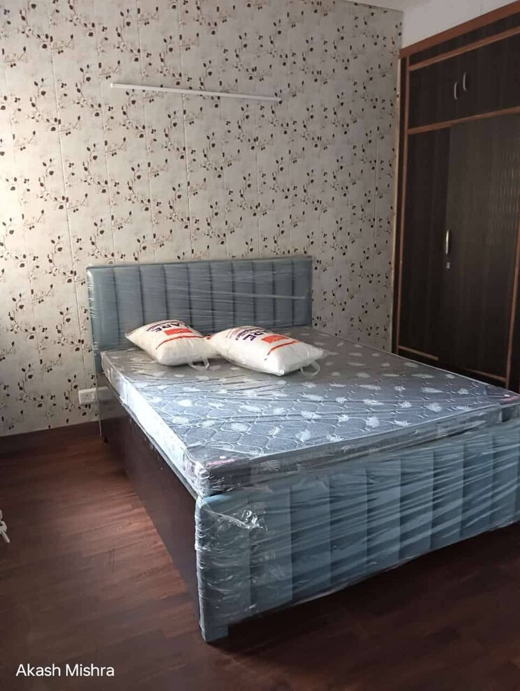 Bedroom, paras-tierea 2 Bedroom 1070 Sq.Ft. Apartment In Sector 137 Noida 8584676