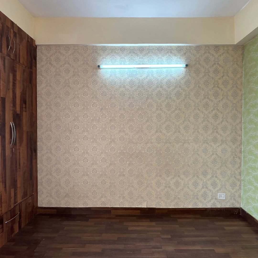 2 BHK + Pooja Room Apartment For Sale in Paras Tierea