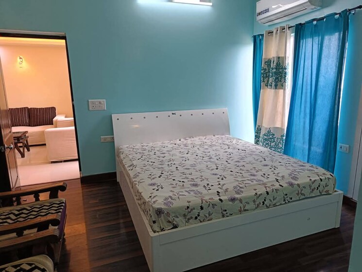 Bedroom, paras-tierea 2 Bedroom 1195 Sq.Ft. Apartment In Sector 137 Noida 8584707