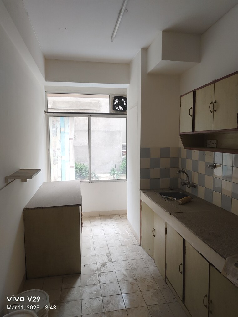 Kitchen, dlf-the-carlton-estate 3 Bedroom 1377 Sq.Ft. Apartment In Dlf Phase V Gurgaon 8584709