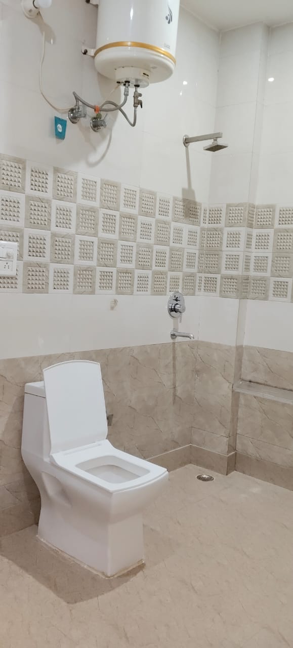 2 BHK Builder Floor For Rent in Ardee City