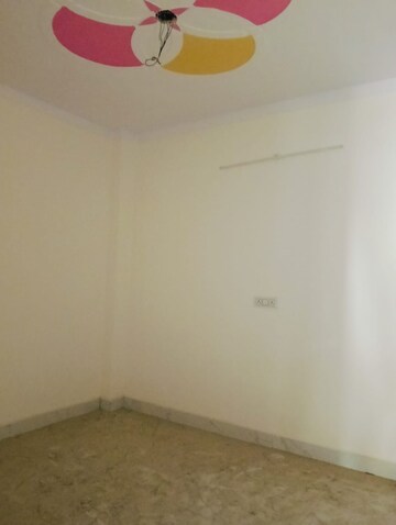Room in 2 BHK Builder Floor at Burari – for Rent