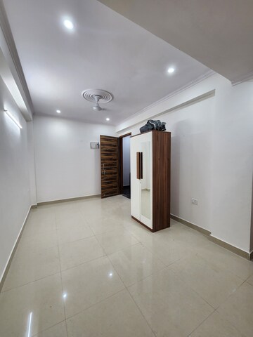 2 BHK Apartment For Rent in Chattarpur
