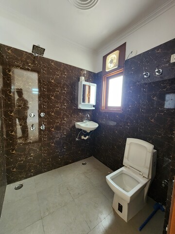 Attached Bathroom in 2 BHK Apartment at Chattarpur – for Rent