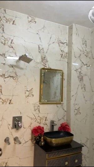 Furnished Amenities in 3 BHK Builder Floor at Anand Vihar – for Sale