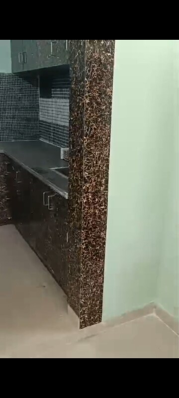 Swimming Pool in 1 BHK Builder Floor at Sushant Lok 2, Sector 57 – for Rent