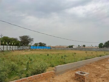  Plot For Sale in Sector 65