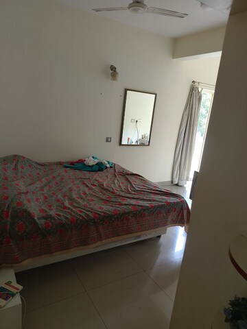 Bedroom in 2 BHK Apartment at Indiranagar – for Rent
