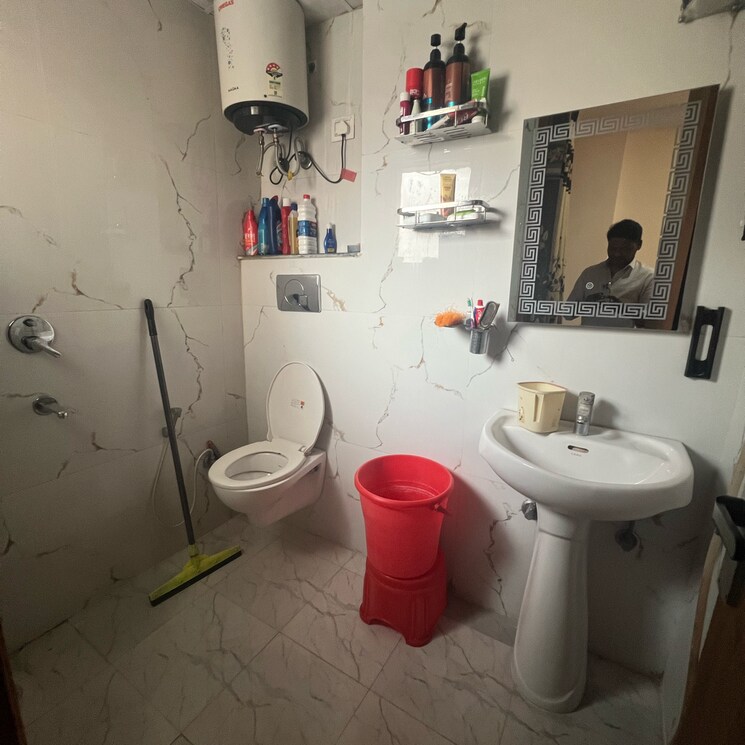 Bathroom, chattarpur 3 Bedroom 130 Sq.Yd. Builder Floor In Chattarpur Delhi 8584845